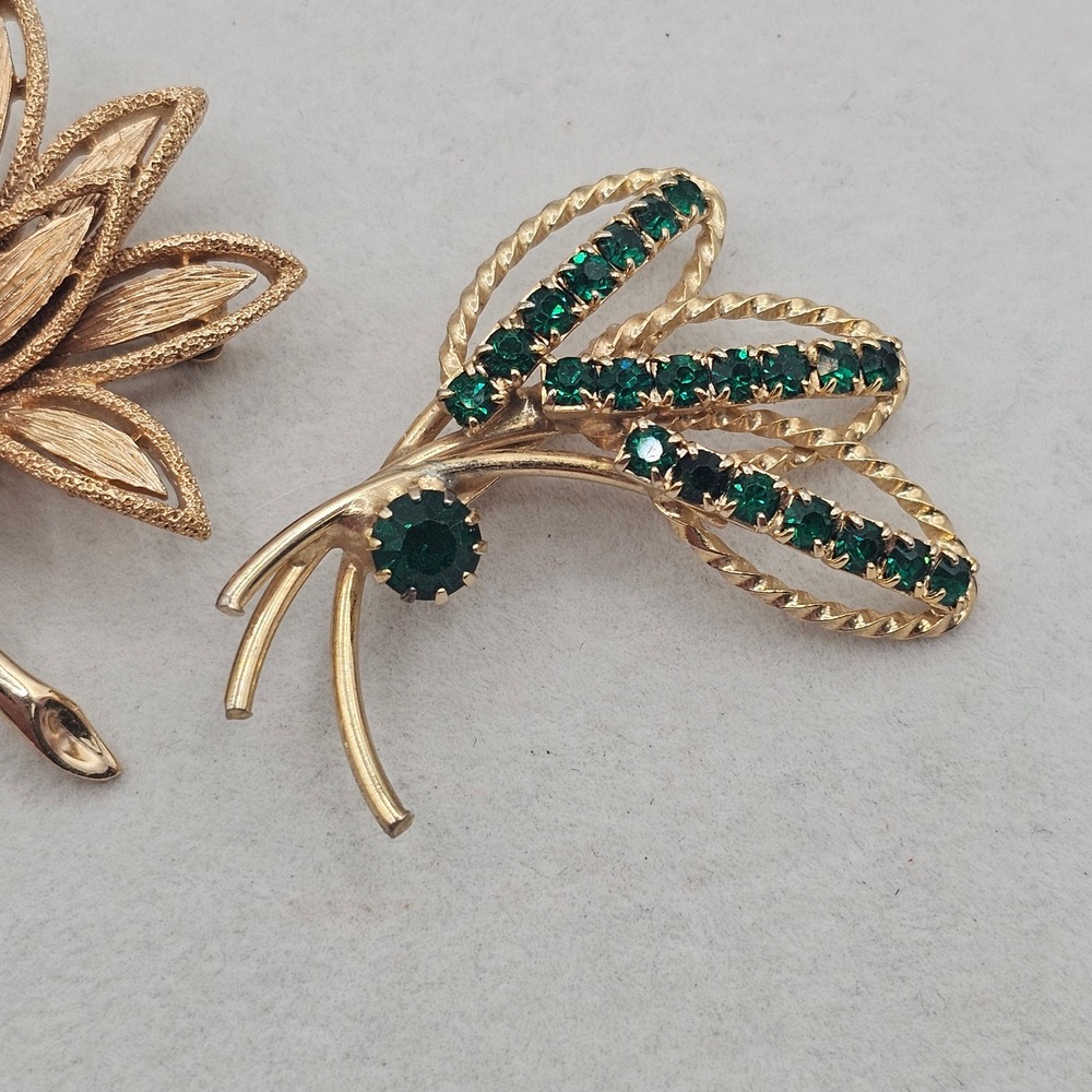 Vintage Rhinestone Brooch Lot of 2 Gold Tone Leaf Green Floral Spray Pins - Picture 7 of 12